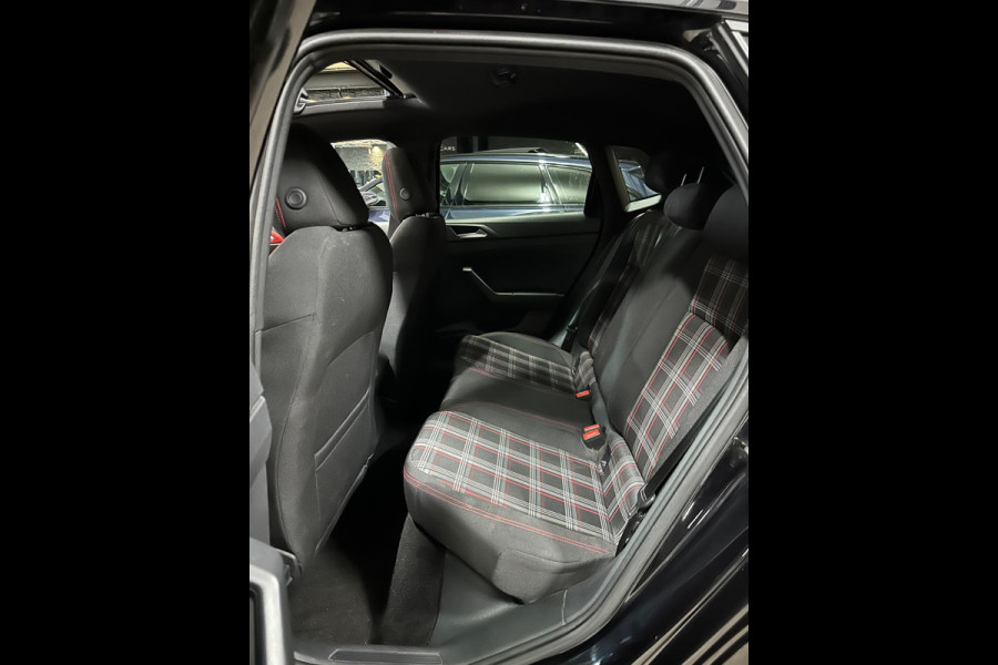Volkswagen Polo 2.0 TSI GTI|PANO|KEYLESS|BEATS|BOMVOL!