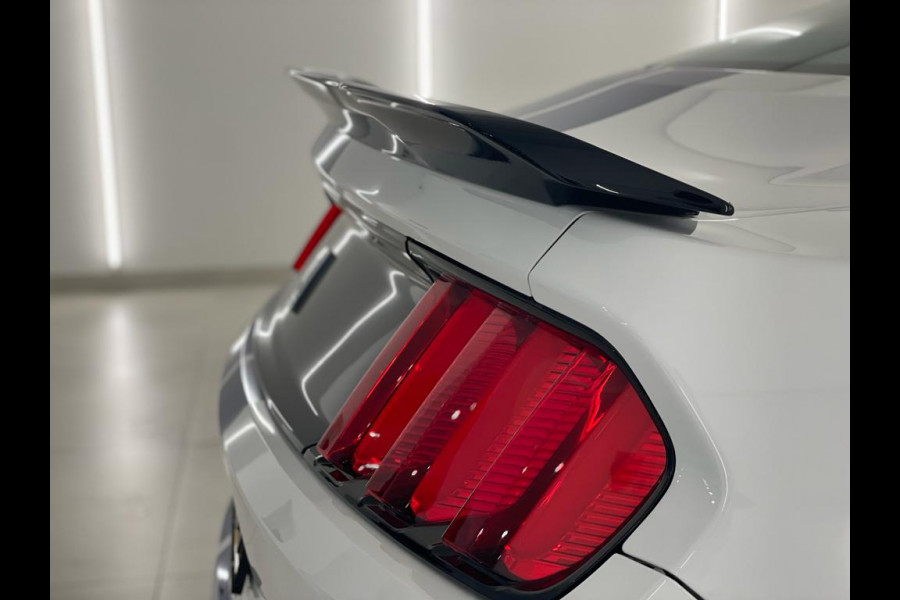 Ford USA Mustang Shelby GT350 EINDEJAARSACTIE