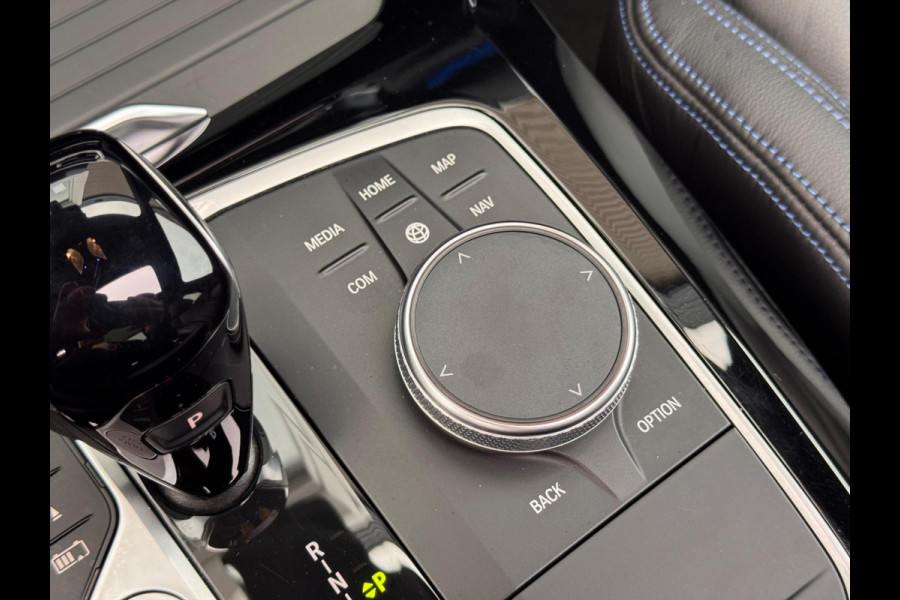 BMW X3 XDrive30e M stoelen/Laser/H&K/Pano/360/HuD