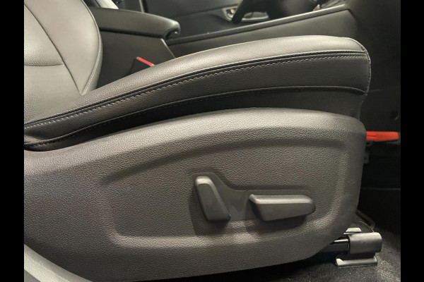 Hyundai Kona EV Premium 64 kWh|GROTE ACCU|FACELIFT|3-FASE|HUD|LEDER|ACC|KRELL|STUURVERW|STOELVERW V+A|STOELVENT.|CAMERA|CARPLAY|NL