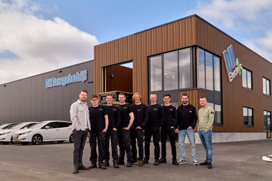 Hyundai Kona EV Premium 64 kWh|GROTE ACCU|FACELIFT|3-FASE|HUD|LEDER|ACC|KRELL|STUURVERW|STOELVERW V+A|STOELVENT.|CAMERA|CARPLAY|NL