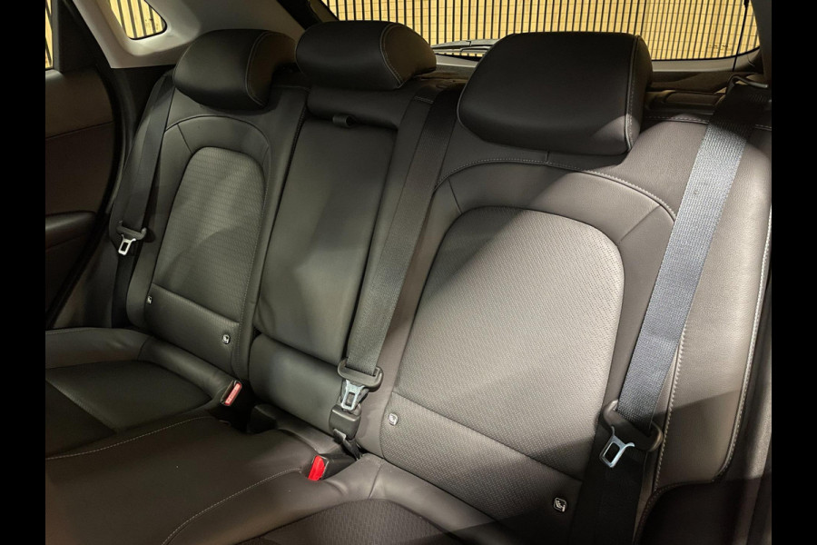 Hyundai Kona EV Premium 64 kWh|GROTE ACCU|FACELIFT|3-FASE|HUD|LEDER|ACC|KRELL|STUURVERW|STOELVERW V+A|STOELVENT.|CAMERA|CARPLAY|NL