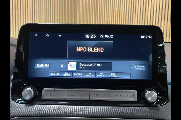 Hyundai Kona EV Premium 64 kWh|GROTE ACCU|FACELIFT|3-FASE|HUD|LEDER|ACC|KRELL|STUURVERW|STOELVERW V+A|STOELVENT.|CAMERA|CARPLAY|NL
