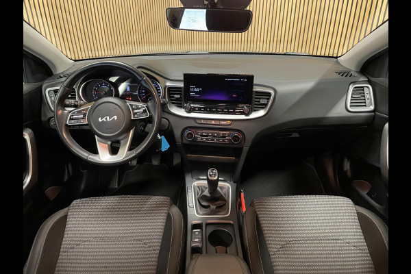 Kia Ceed Sportswagon 1.5 T-GDi DynamicLine|160PK|TREKH.|CARPLAY+ANDROID|CAMERA|CLIMATE+CRUISE CONTROL|1E EIG.|INCL.BTW|NL AUTO|NAP