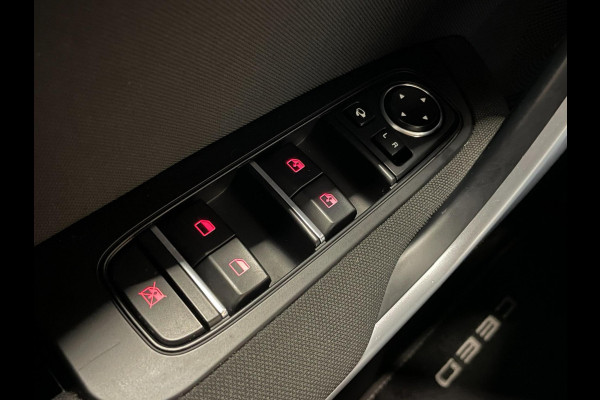 Kia Ceed Sportswagon 1.5 T-GDi DynamicLine|160PK|TREKH.|CARPLAY+ANDROID|CAMERA|CLIMATE+CRUISE CONTROL|1E EIG.|INCL.BTW|NL AUTO|NAP