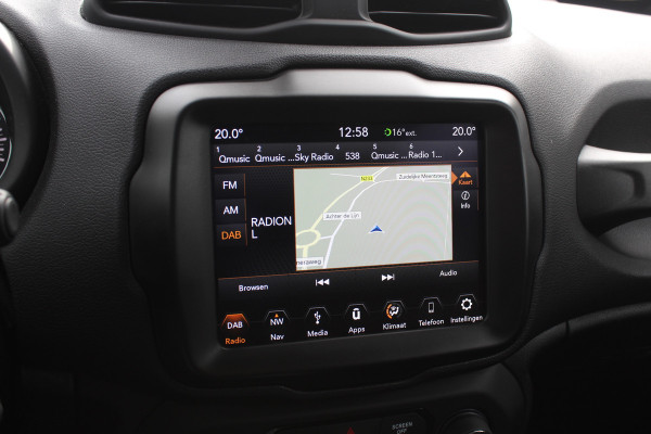 Jeep Renegade 1.4 MultiAir Limited / Nieuwe distr.riem! / Trekhaak / Navigatie / CarPlay / 17'' / Parkeerhulp V+A / DAB / ACC