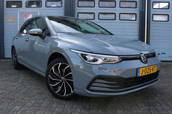 Volkswagen Golf 1.5 TSI Life Business Xenon Virtuel cockpit Sportzetels Camera Led Bj:2020