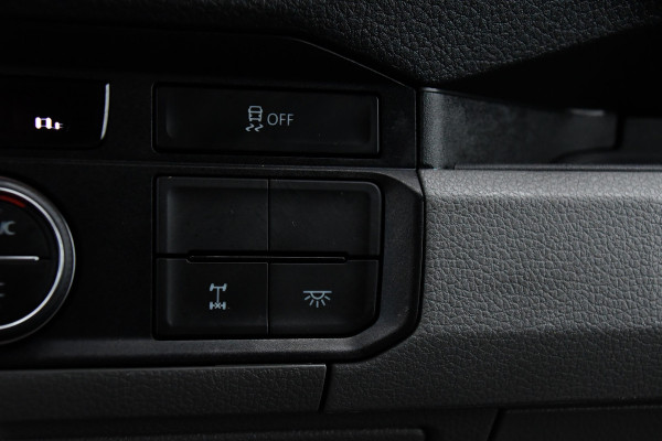 MAN TGE 3.180 35 2.0 L4H3 4x4 PB Edition Cruise, Carplay, Camera, Clima, LED, 177pk, Automaat. Leder, Multimedia, Uniek!