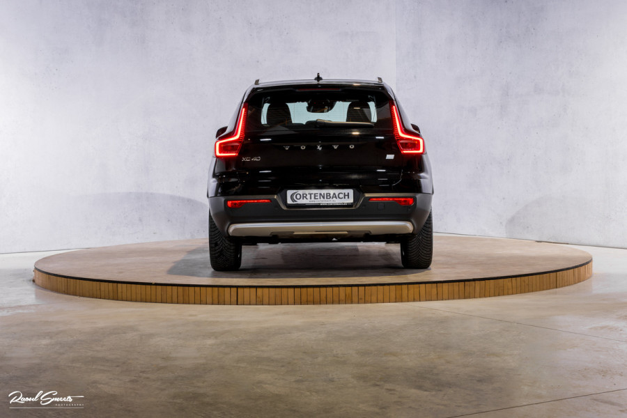 Volvo XC40 1.5 T4 Plug-in hybrid Plus Bright | Adaptieve Cruise | Harman Kardon | Memory | Blis |