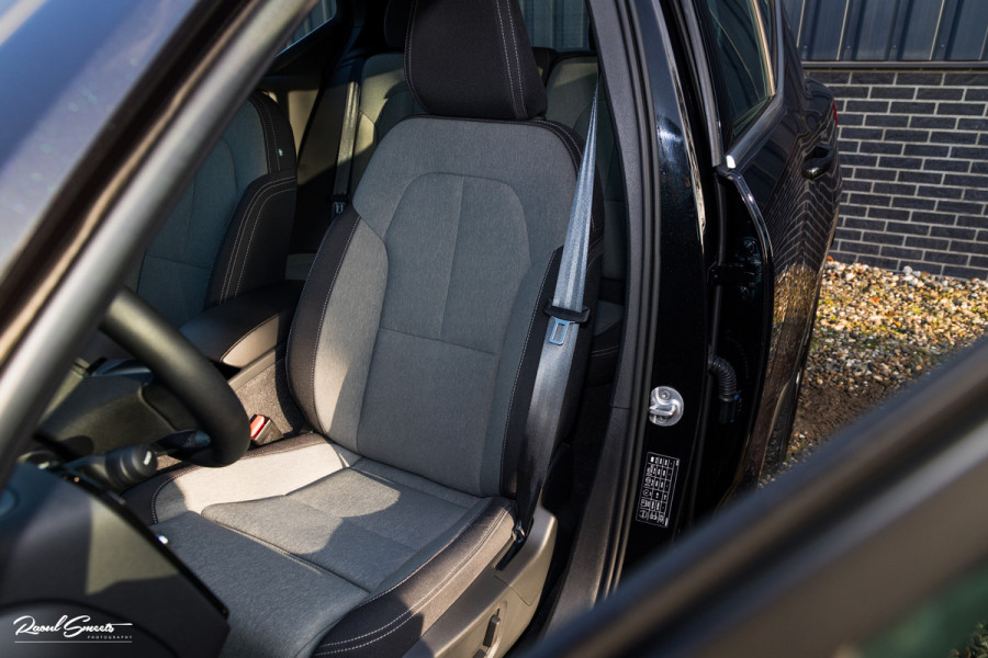 Volvo XC40 1.5 T4 Plug-in hybrid Plus Bright | Adaptieve Cruise | Harman Kardon | Memory | Blis |