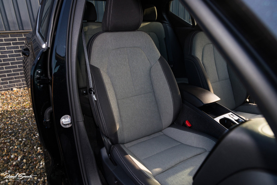 Volvo XC40 1.5 T4 Plug-in hybrid Plus Bright | Adaptieve Cruise | Harman Kardon | Memory | Blis |
