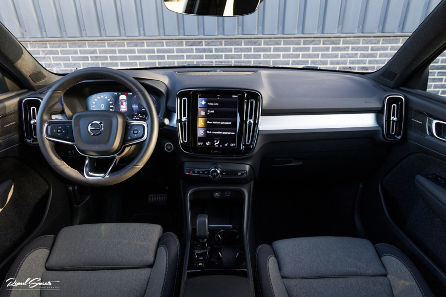 Volvo XC40 1.5 T4 Plug-in hybrid Plus Bright | Adaptieve Cruise | Harman Kardon | Memory | Blis |