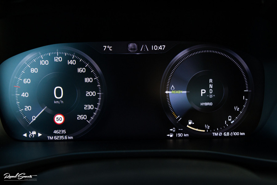 Volvo XC40 1.5 T4 Plug-in hybrid Plus Bright | Adaptieve Cruise | Harman Kardon | Memory | Blis |