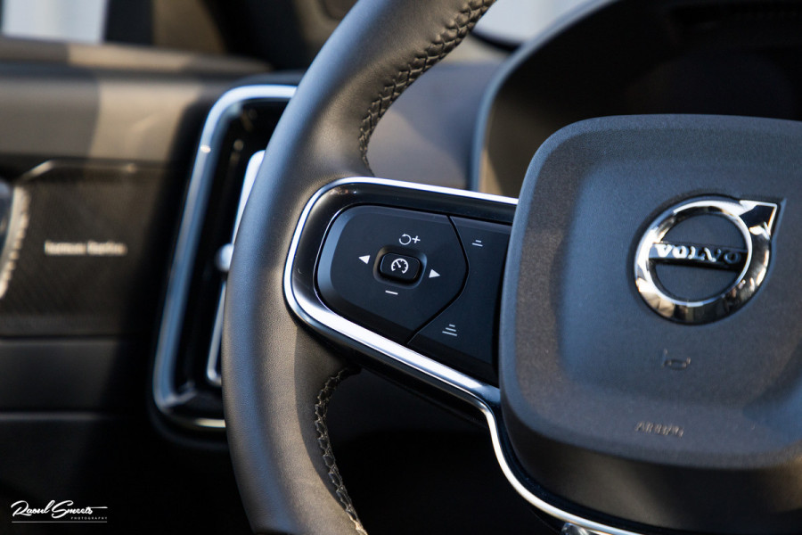 Volvo XC40 1.5 T4 Plug-in hybrid Plus Bright | Adaptieve Cruise | Harman Kardon | Memory | Blis |