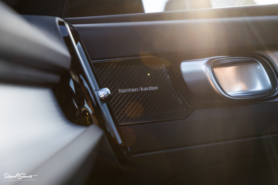 Volvo XC40 1.5 T4 Plug-in hybrid Plus Bright | Adaptieve Cruise | Harman Kardon | Memory | Blis |