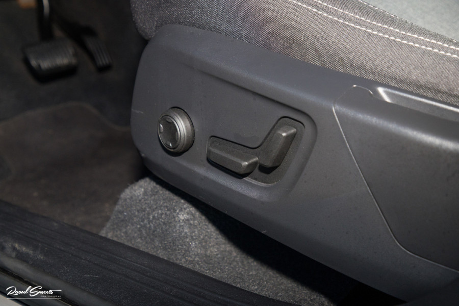 Volvo XC40 1.5 T4 Plug-in hybrid Plus Bright | Adaptieve Cruise | Harman Kardon | Memory | Blis |