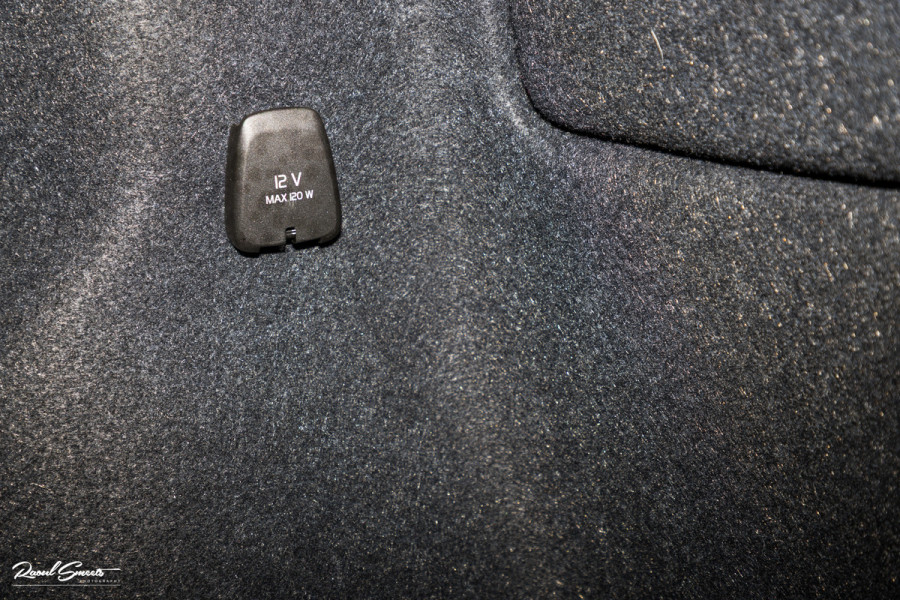 Volvo XC40 1.5 T4 Plug-in hybrid Plus Bright | Adaptieve Cruise | Harman Kardon | Memory | Blis |