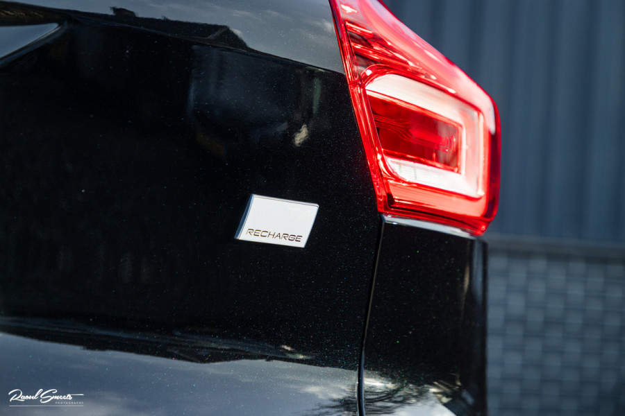 Volvo XC40 1.5 T4 Plug-in hybrid Plus Bright | Adaptieve Cruise | Harman Kardon | Memory | Blis |