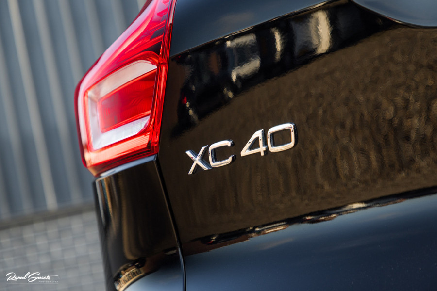 Volvo XC40 1.5 T4 Plug-in hybrid Plus Bright | Adaptieve Cruise | Harman Kardon | Memory | Blis |