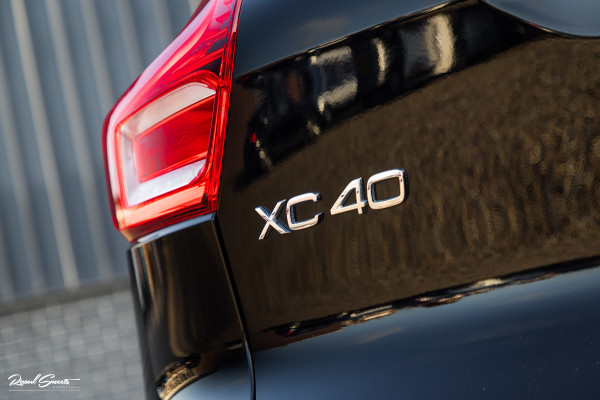 Volvo XC40 1.5 T4 Plug-in hybrid Plus Bright | Adaptieve Cruise | Harman Kardon | Memory | Blis |