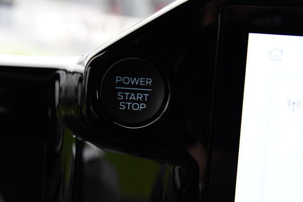 Ford Transit Custom 300 2.0 TDCI L2H1 Limited DC PB Edition Virtual, Cruise, Carplay, 2 x Schuifdeur, LED, 136pk, Automaat, Stuurverwarming, Stoelverwarming, Uniek!