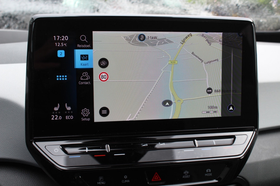 Volkswagen ID.3 First Max 58 kWh / SOH 90,6% / Full option! / Trekhaak / Panoramadak / Camera / Head-up / Keyless / 20'' / ACC / Dodehoek / Elektr. stoelen / Massage / Navigatie / Stuurverwarming