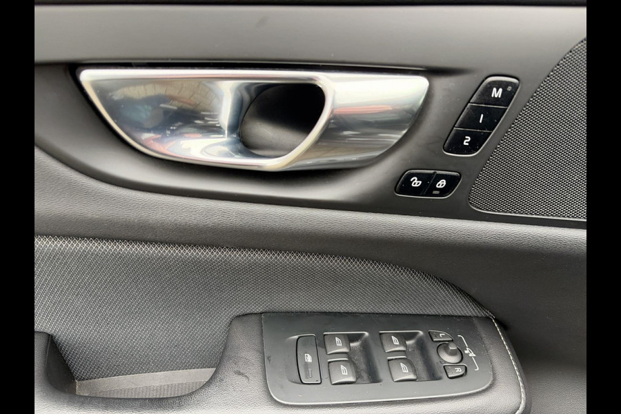 Volvo V60 2.0 B4 R-Design| Elektr. Sportstoelen | 19inch LMV | Trekhaak | Camera | Climate Pack | Pilot Assist | Carplay - Android