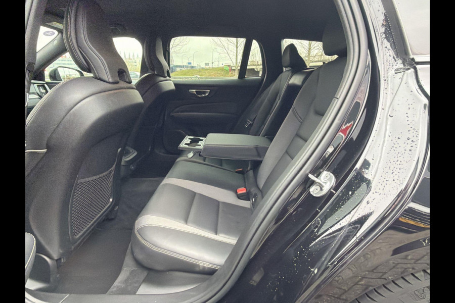 Volvo V60 2.0 B4 R-Design| Elektr. Sportstoelen | 19inch LMV | Trekhaak | Camera | Climate Pack | Pilot Assist | Carplay - Android
