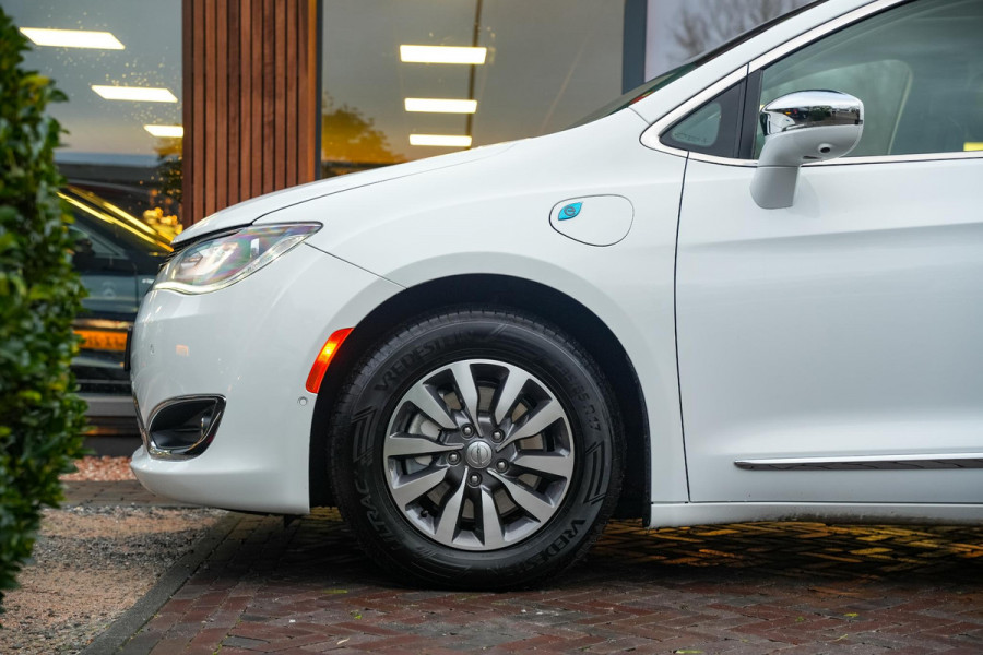 Chrysler Pacifica 3.6 V6 Hybrid Panodak 360 Camera Leer Stoelverw. Stoelventilatie 7 Persoons Cruise