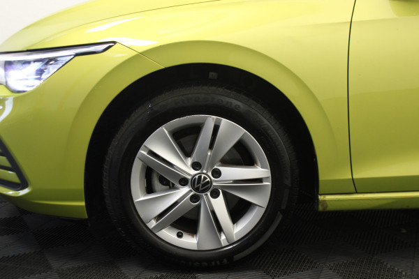 Volkswagen Golf 1.0 eTSI Life |Carplay|