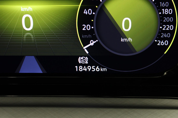 Volkswagen Golf 1.0 eTSI Life |Carplay|