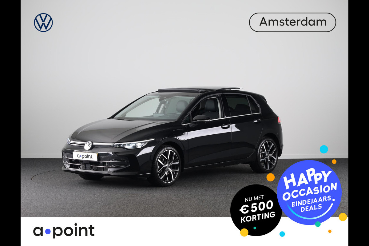 Volkswagen Golf 1.5 eHybrid Style Edition 204PK | Panoramadak | Wegklapbare trekhaak | Sportonderstel | Led matrix | Stoelverwarming | 18 Inch