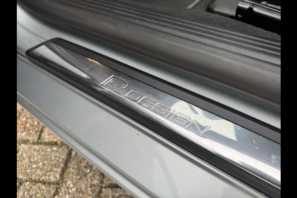 Volvo V40 1.5 T2 R-design Aut Navigatie Keyless Leder+verwarming Pdc v+a Led Clima