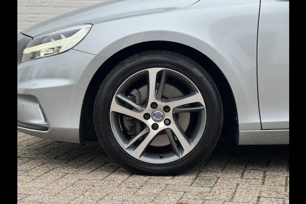 Volvo V40 1.5 T2 R-design Aut Navigatie Keyless Leder+verwarming Pdc v+a Led Clima