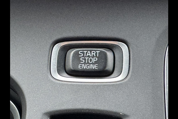 Volvo V40 1.5 T2 R-design Aut Navigatie Keyless Leder+verwarming Pdc v+a Led Clima