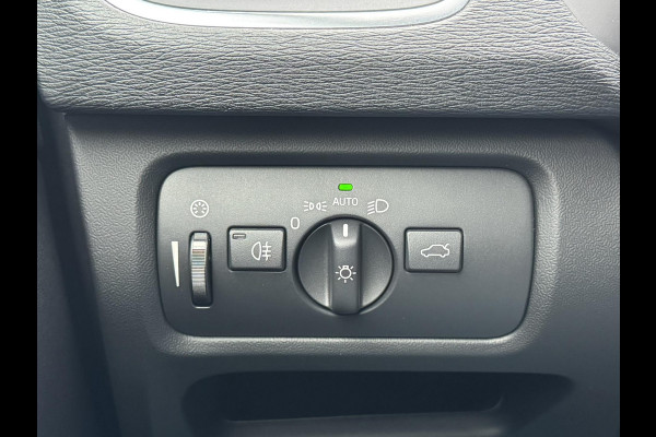 Volvo V40 1.5 T2 R-design Aut Navigatie Keyless Leder+verwarming Pdc v+a Led Clima