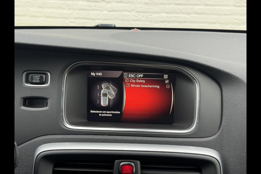 Volvo V40 1.5 T2 R-design Aut Navigatie Keyless Leder+verwarming Pdc v+a Led Clima