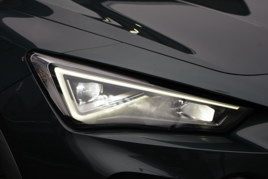 CUPRA Formentor 1.4 e-Hybrid 204 PK Adrenaline PHEV, Carplay, Adap. Cruise Control, 19" LM Velgen