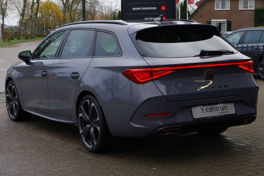 CUPRA Leon Sportstourer 1.4 e-Hybrid 245 PK VZ Performance PHEV, Trekhaak, Winterpakket, Adap. Cruise Control