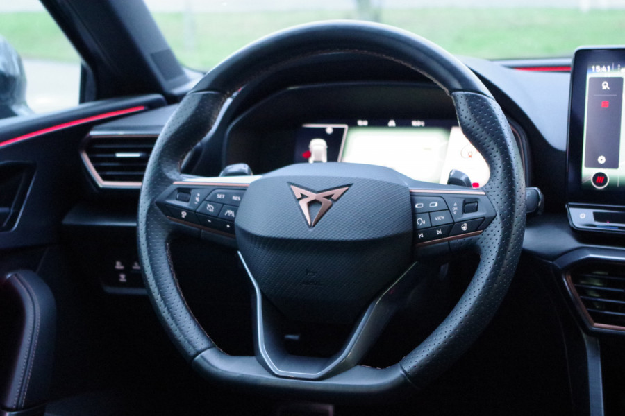 CUPRA Leon Sportstourer 1.4 e-Hybrid 245 PK VZ Performance PHEV, Trekhaak, Winterpakket, Adap. Cruise Control