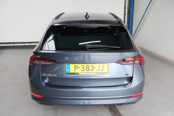 Škoda Octavia Combi 1.5 e-TSI Business Edition Automaat - Airco, Cruise, Navi, PDC.