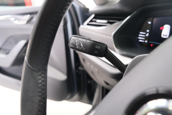 Škoda Octavia Combi 1.5 e-TSI Business Edition Automaat - Airco, Cruise, Navi, PDC.