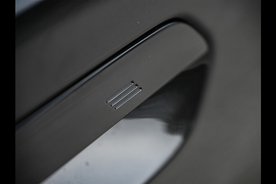 BMW 5 Serie Touring 530e xDrive · M-Sport · Shadow Line · Panoramadak · Harman/Kardon · 360 Camera · Comfort Access · Stoel- en Stuurverwarm