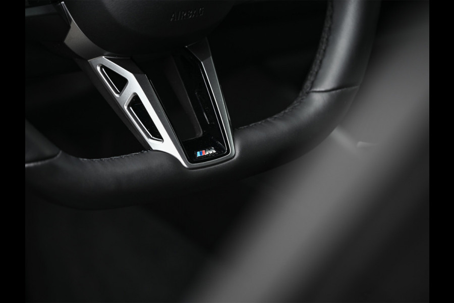 BMW 5 Serie Touring 530e xDrive · M-Sport · Shadow Line · Panoramadak · Harman/Kardon · 360 Camera · Comfort Access · Stoel- en Stuurverwarm