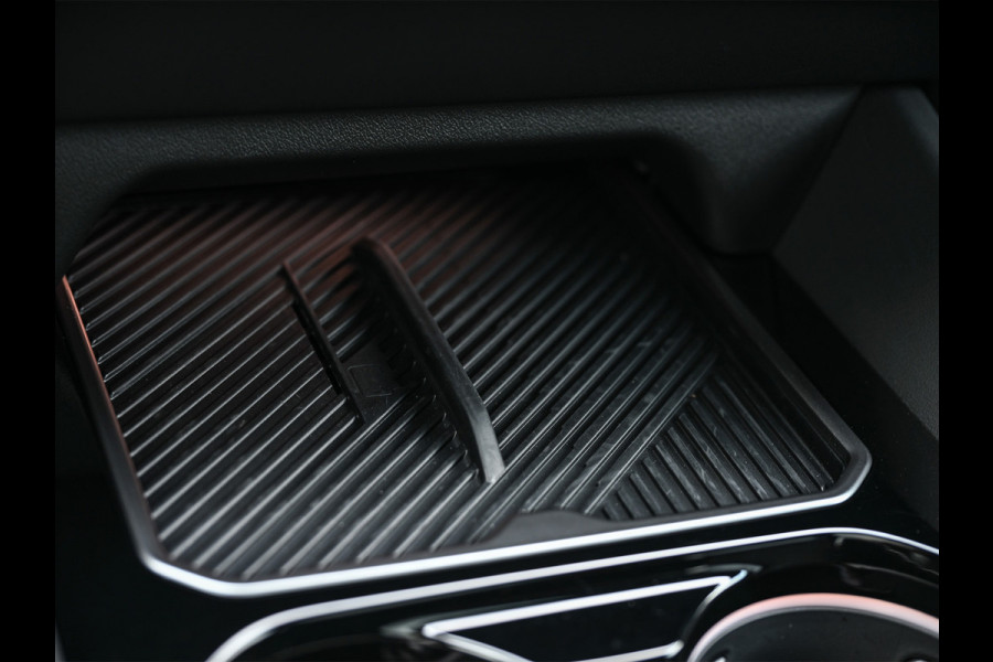 BMW 5 Serie Touring 530e xDrive · M-Sport · Shadow Line · Panoramadak · Harman/Kardon · 360 Camera · Comfort Access · Stoel- en Stuurverwarm