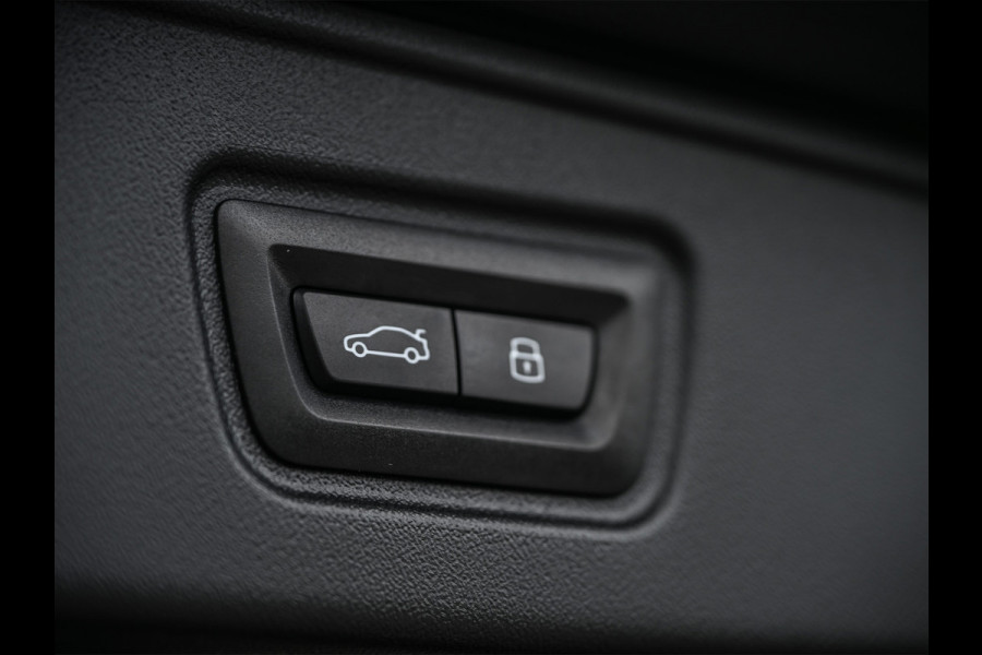 BMW 5 Serie Touring 530e xDrive · M-Sport · Shadow Line · Panoramadak · Harman/Kardon · 360 Camera · Comfort Access · Stoel- en Stuurverwarm