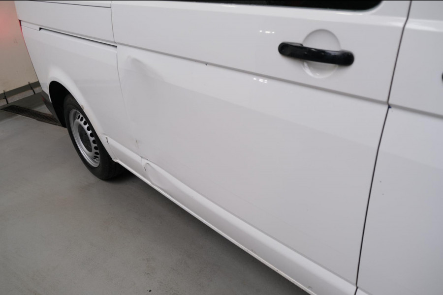 Volkswagen Transporter 2.0 TDI L2H1 150PK DC Business Comfortline - Airco, Cruise, PDC, Trekhaak.
