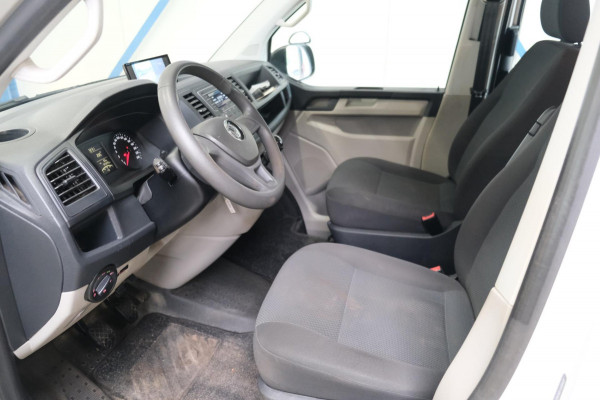 Volkswagen Transporter 2.0 TDI L2H1 150PK DC Business Comfortline - Airco, Cruise, PDC, Trekhaak.
