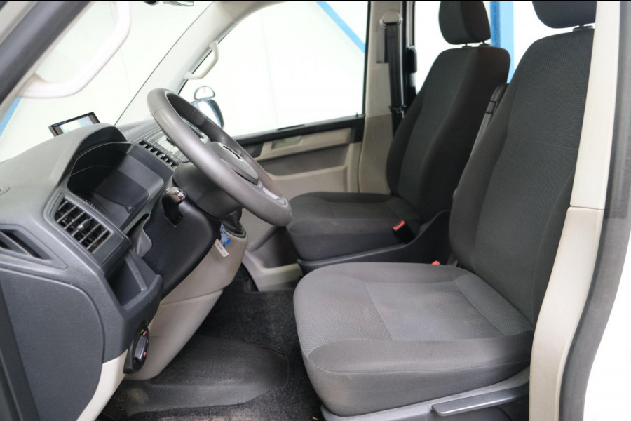 Volkswagen Transporter 2.0 TDI L2H1 150PK DC Business Comfortline - Airco, Cruise, PDC, Trekhaak.