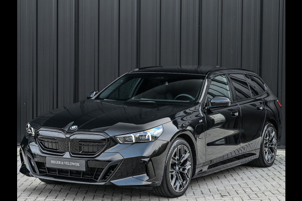BMW 5 Serie Touring 530e xDrive · M-Sport · Shadow Line · Bowers&Wilkins · 360 Camera · Comfort Access · Stoel- en Stuurverwarming · Active